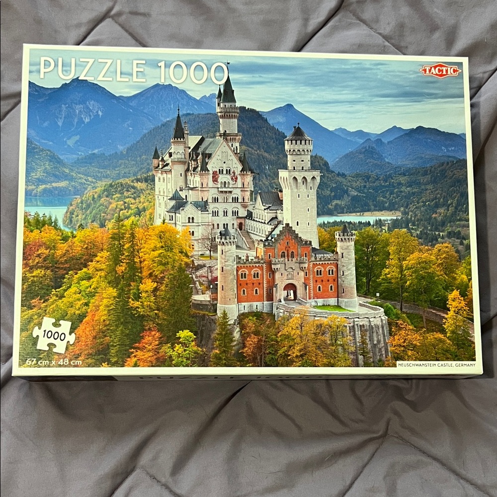 1000 piece puzzle of Neuschwanstein Castle, Germany. Assembled once. Tactic.